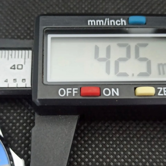 Vintage Automatic 1980s Seiko Mens Diver Watch with Glass Back! - Picture 7 of 8